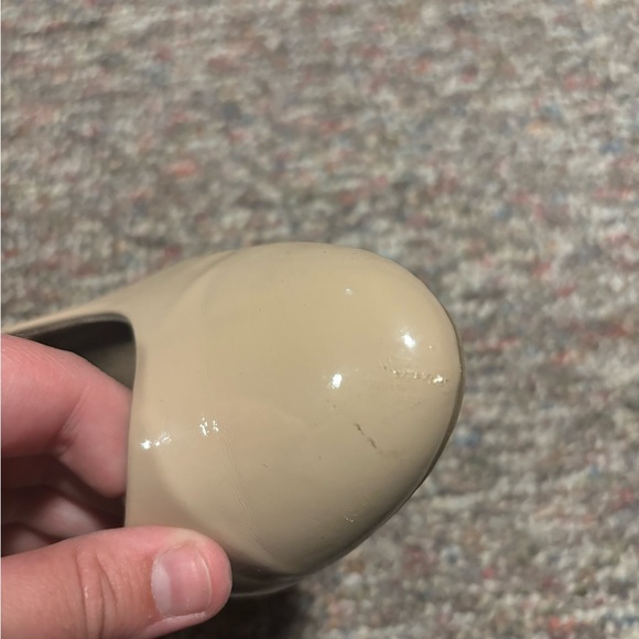 Size 8.5 LifeStride Nude Heels - Picture 4 of 7